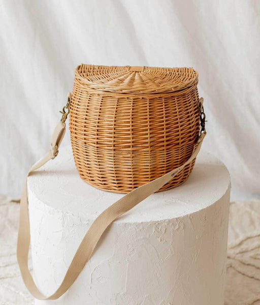 Front view Milly picnic basket by Wilder the Label