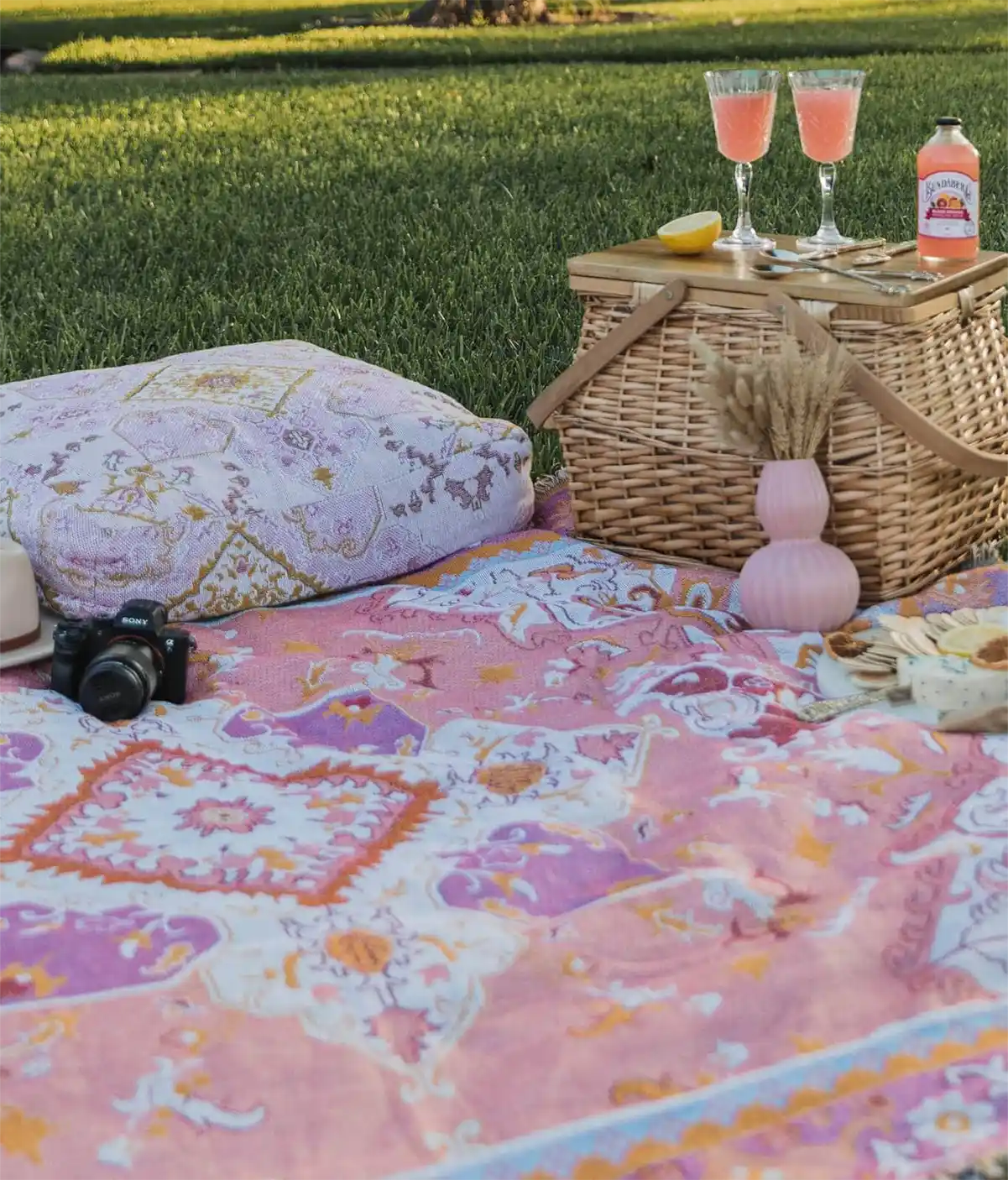 Picnick Rug Delilah Large Picnic Rug, Cotton Picnic Blanket in AU