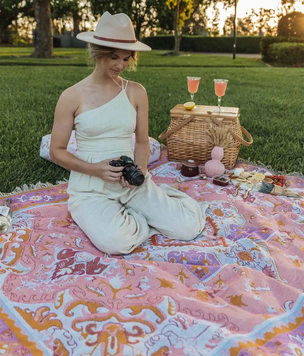 Jumbo picnic blanket deals